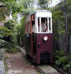 デハ6電車 全景
